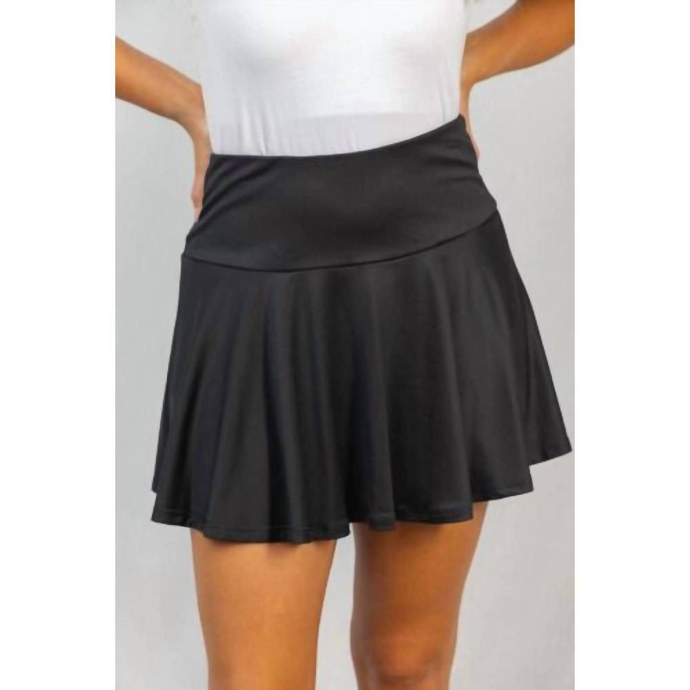 NEW WHITE BIRCH athletic skort in black